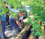 В г. Пучеже оперативно меняют участок трубопровода с горячей водой